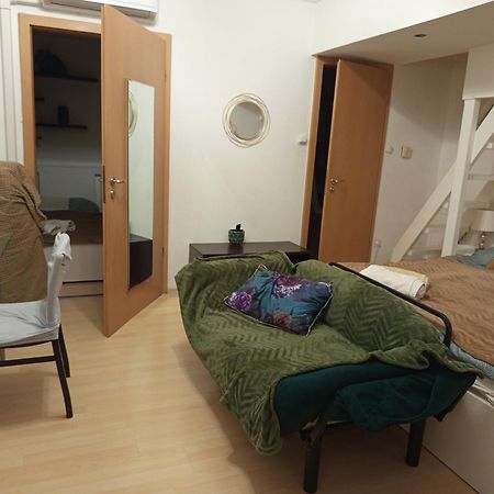 Trendy 2 Room Flat, Next To Corvin Mall Free Huge Garage! Ac,Dishwasher,Washmachine, Smart Tv Boedapest Buitenkant foto