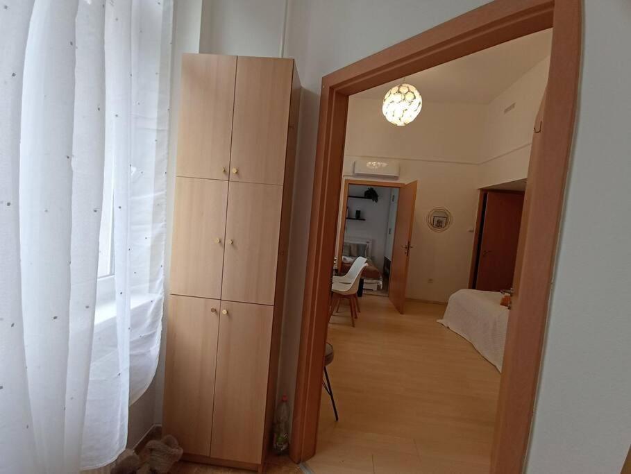 Trendy 2 Room Flat, Next To Corvin Mall Free Huge Garage! Ac,Dishwasher,Washmachine, Smart Tv Boedapest Buitenkant foto